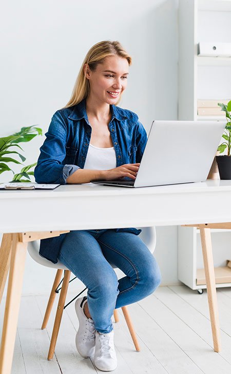 How To Decline A Job Offer | 20+ Tips &Amp; Sample Scripts Independent Recruiter LLC | Staffing Agency sit-woman-desk-laptop