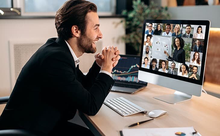 executive-man-videocall-computer