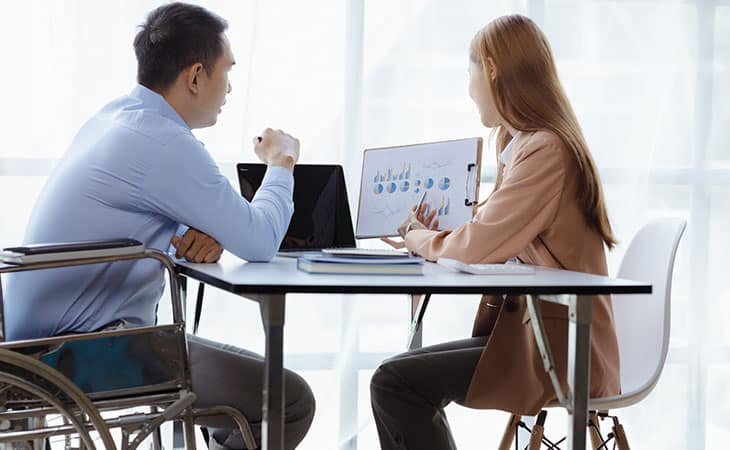 people-discussing-statistics
