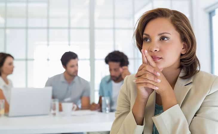 thoughtful-woman-people-office